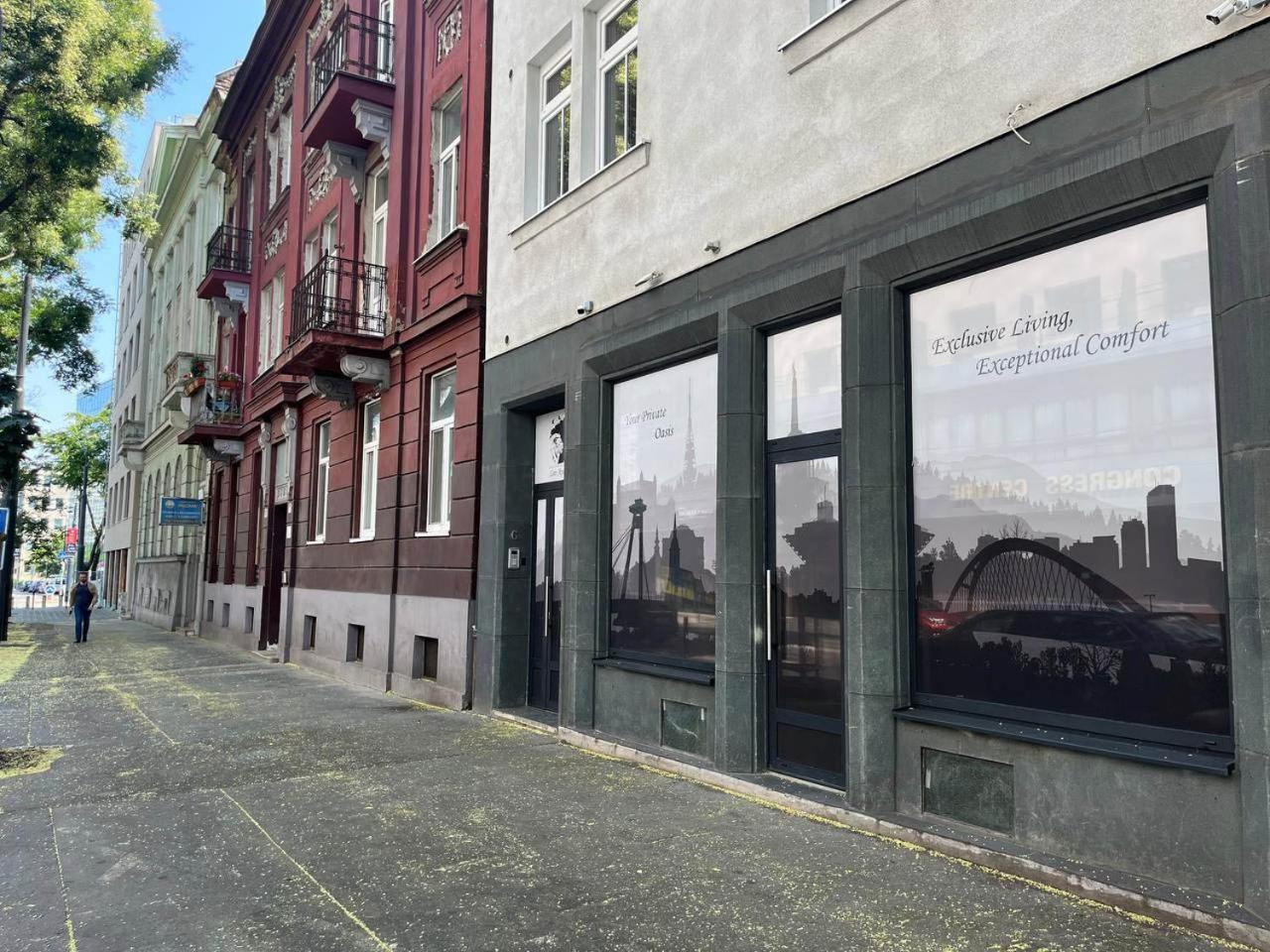 Leo Apartment Suite & Private Spa Zone - Old City Bratislava Esterno foto