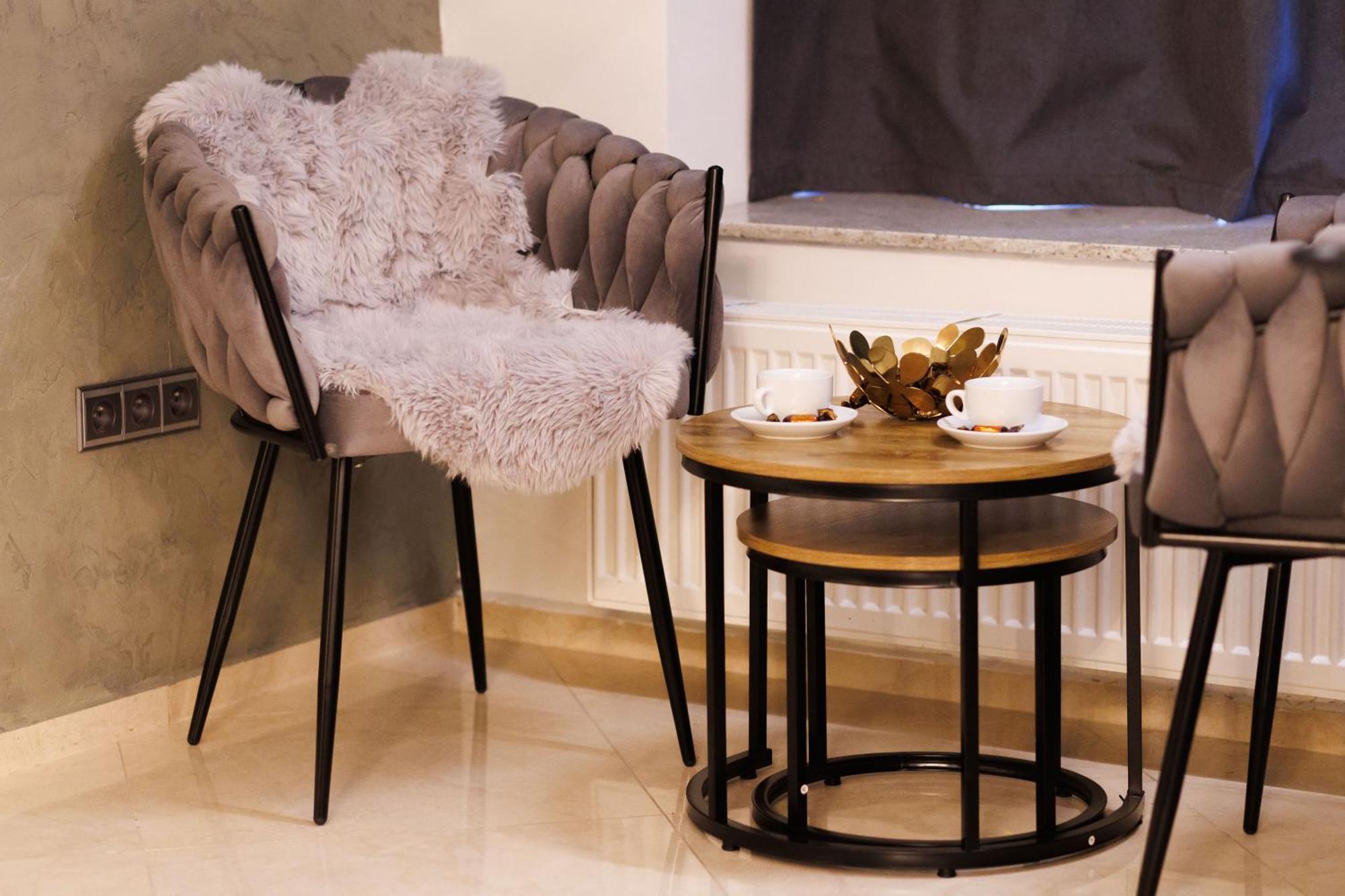 Leo Apartment Suite & Private Spa Zone - Old City Bratislava Esterno foto