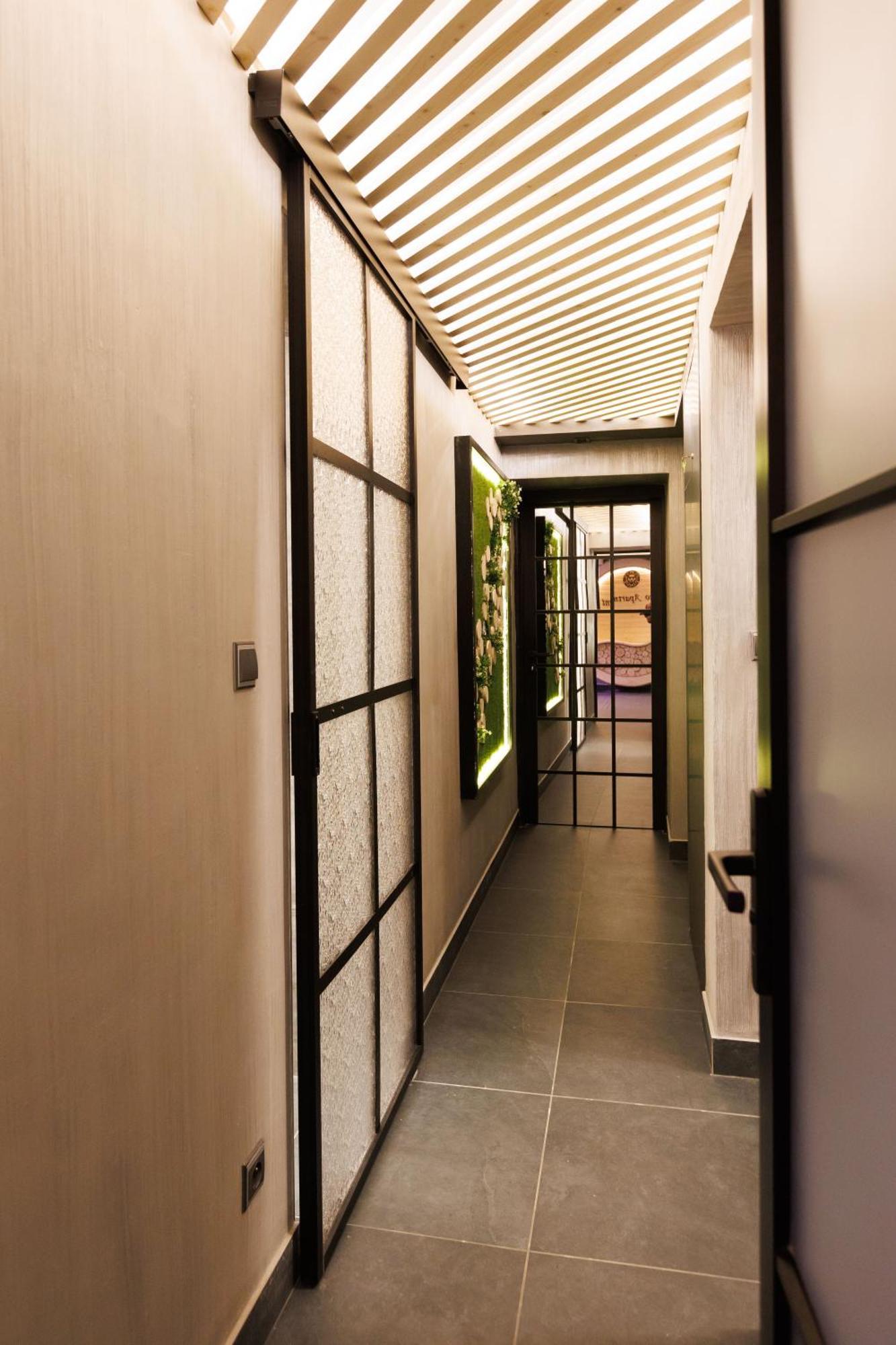 Leo Apartment Suite & Private Spa Zone - Old City Bratislava Esterno foto