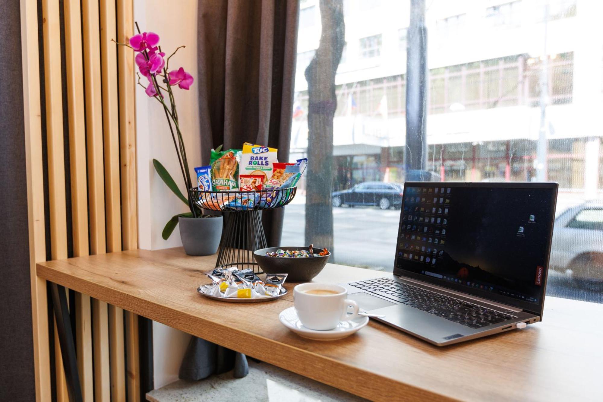 Leo Apartment Suite & Private Spa Zone - Old City Bratislava Esterno foto